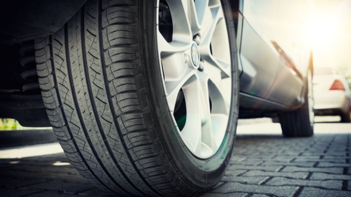 Pneumatico 4 stagioni visto da vicino